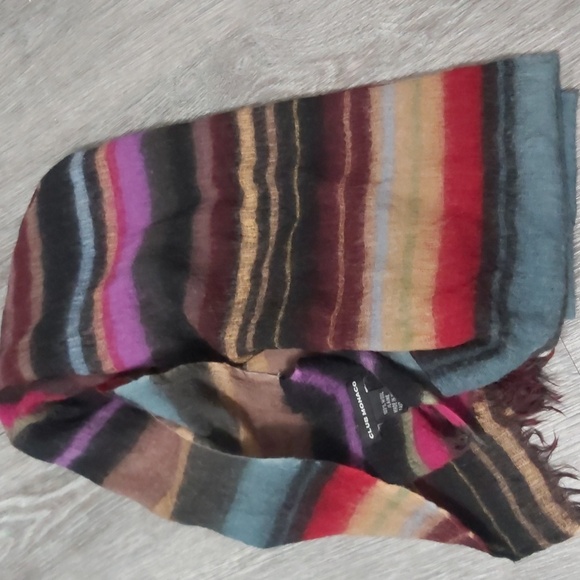 Club Monaco Scarf - Picture 3 of 9